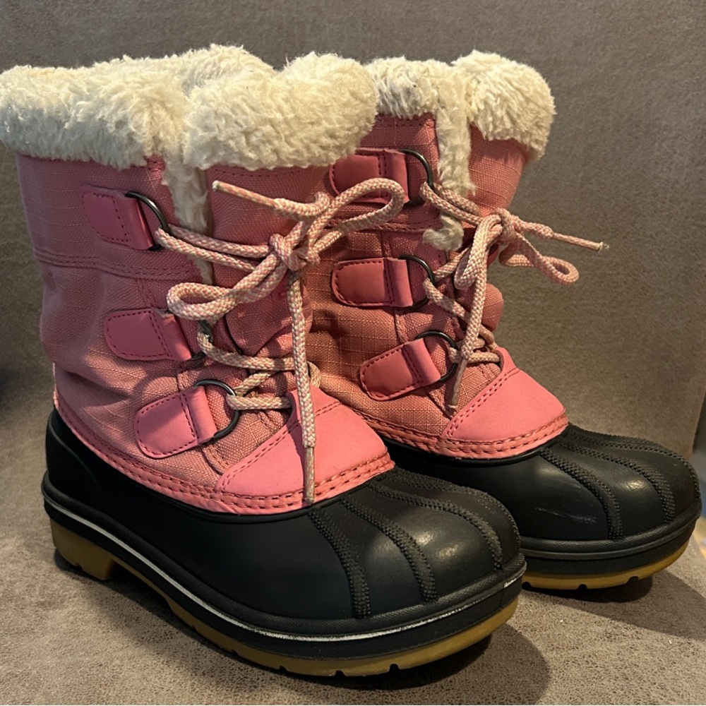 Cat & Jack Pink and Black Winter Boots with Faux Fur Lining